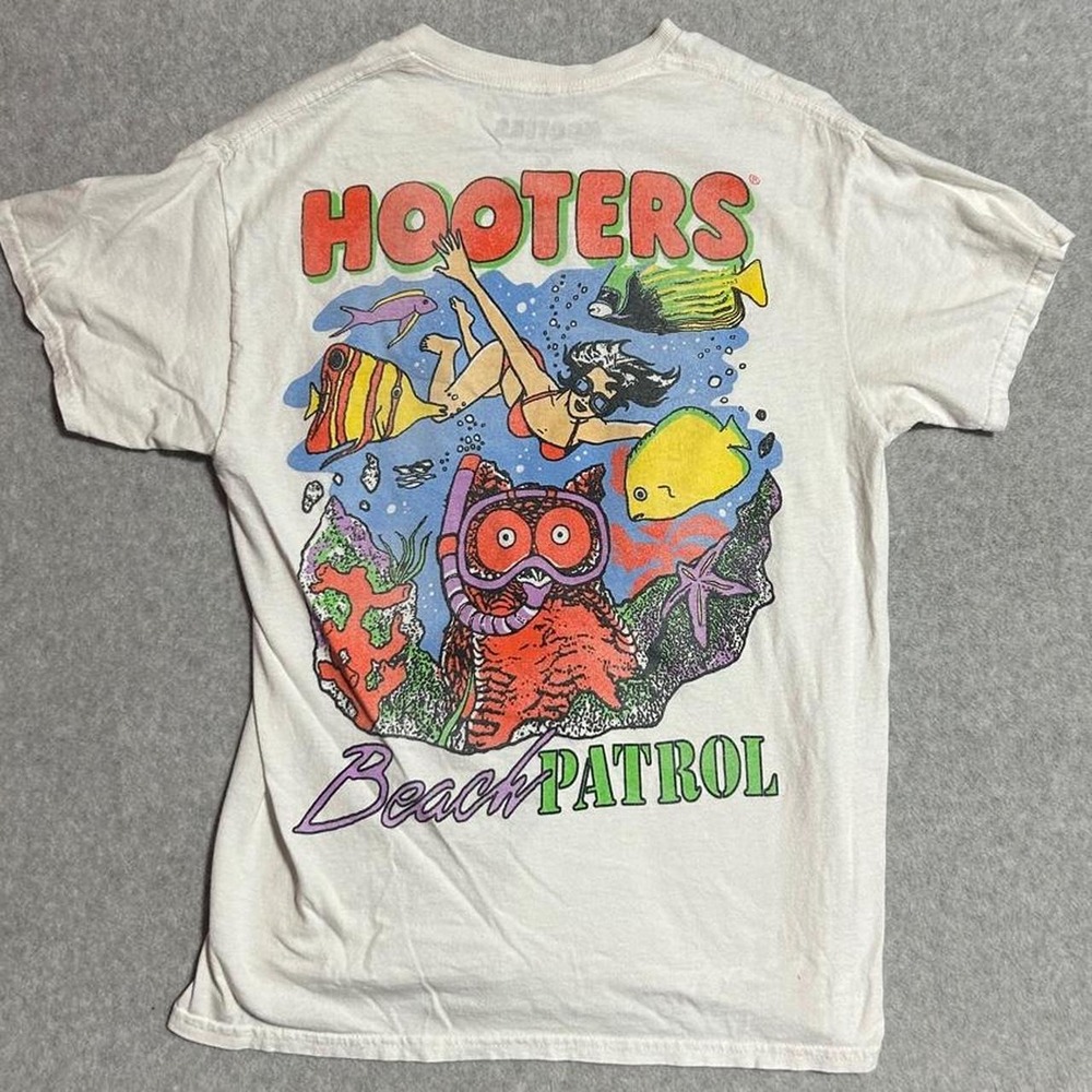 Ripple Junction Hooters Beach Patrol White Mens Medium T Shirt